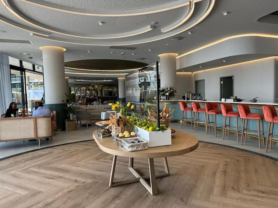 Apartamento Luxe Cityscape @ Waterfall Ellipse