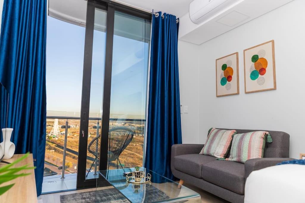 Apartamento Luxe Cityscape @ Waterfall Ellipse